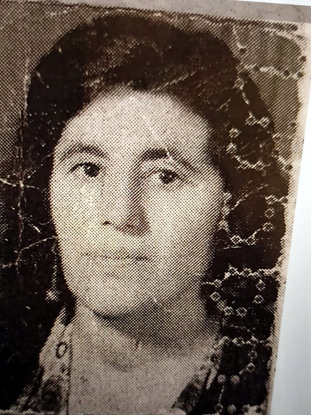 ئامەخان بە گەنجی